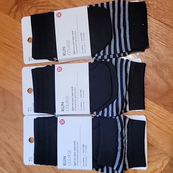 * NWT LULULEMON 3 Pairs RUN COURSE Light On Your Toes MESH BLACK M/L Socks - Picture 3 of 8